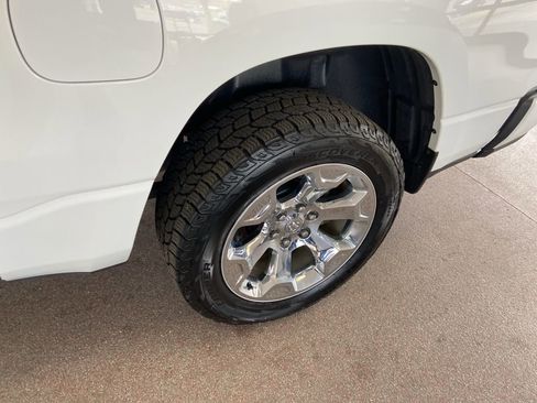Used 2019 RAM 1500 Big Horn AWD/4WD image 11
