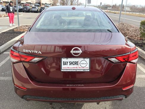 Certified 2025 Nissan Sentra SV FWD image 7