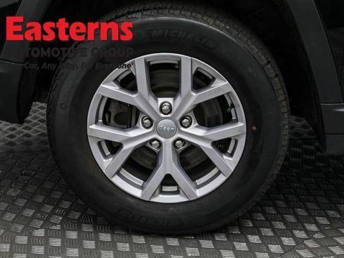 Used 2022 Jeep Grand Cherokee L Limited image 35