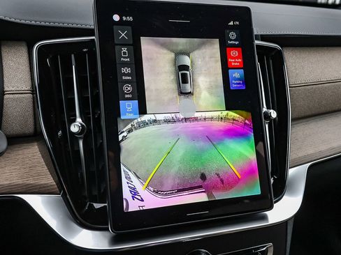 New 2026 Volvo XC90 B5 Plus w/ Protection Package image 31