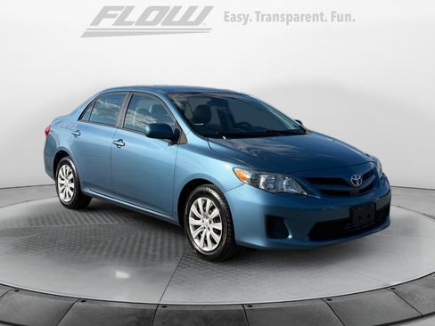 Used 2012 Toyota Corolla LE FWD image 1