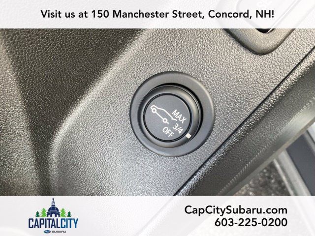 Used 2023 Chevrolet Equinox Premier AWD/4WD image 14