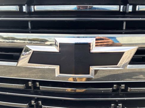 Certified 2021 Chevrolet Suburban RST image 32