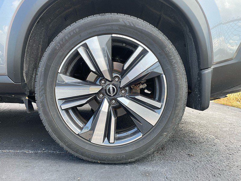 Used 2023 Nissan Rogue SL FWD image 14