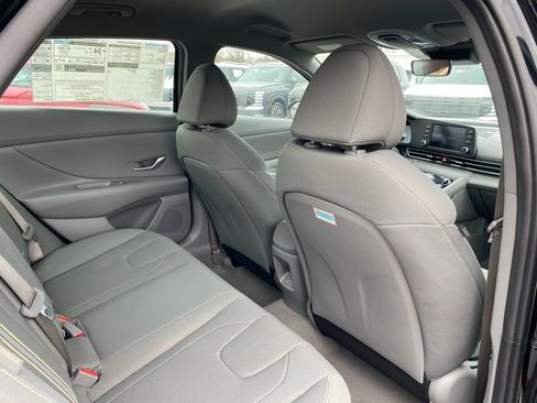 New 2026 Hyundai Elantra Sport FWD image 31