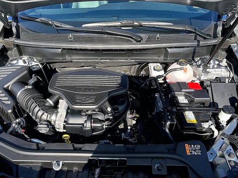 Certified 2025 Cadillac XT5 Premium Luxury image 30