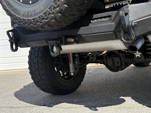Used 2015 Jeep Wrangler Unlimited Rubicon w/ Dual Top Group AWD/4WD image 40