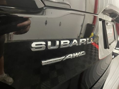 Used 2024 Subaru Outback Premium AWD/4WD image 13