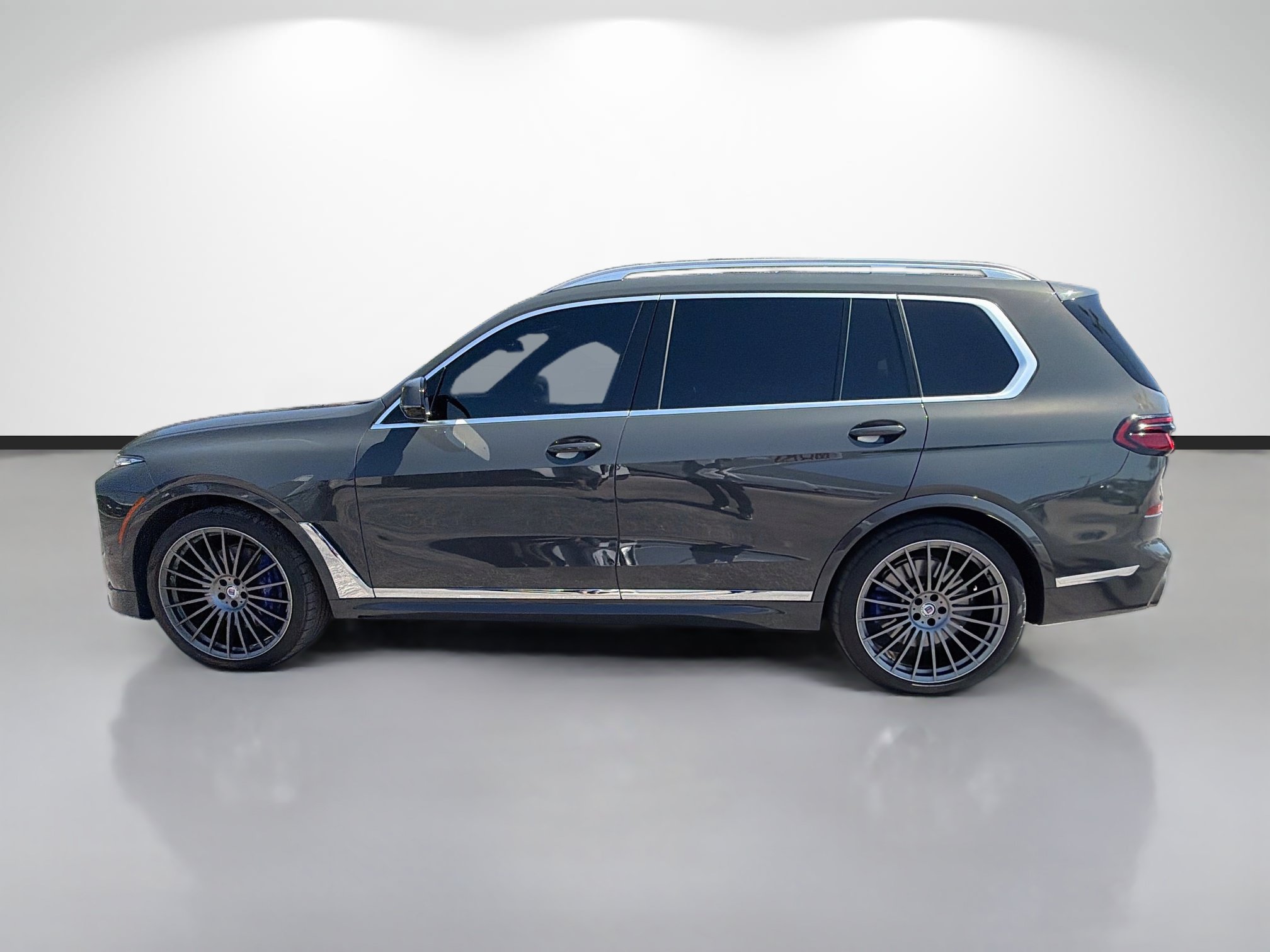 Used 2024 BMW ALPINA XB7 AWD/4WD image 6
