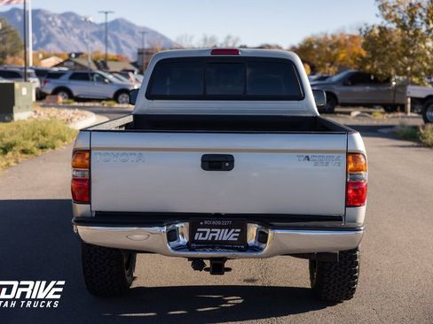 Used 2004 Toyota Tacoma 4x4 Xtracab V6 image 9