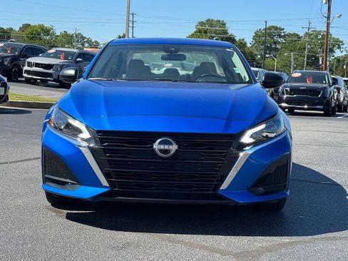 Used 2025 Nissan Altima 2.5 SV FWD image 7