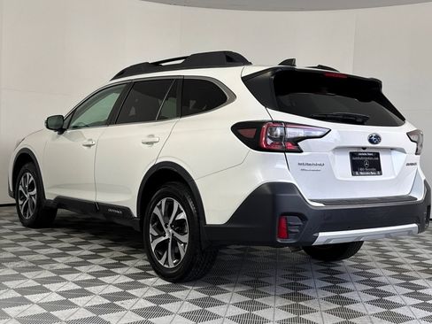 Used 2022 Subaru Outback Limited w/ Popular Package #2 image 3