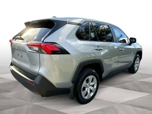 Used 2025 Toyota RAV4 LE image 8