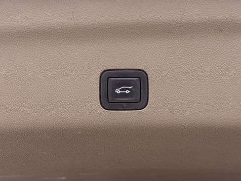 Used 2022 GMC Yukon Denali w/ Denali Ultimate Package AWD/4WD image 30