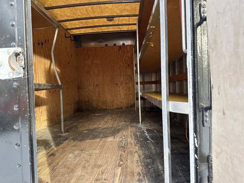 Used 2007 Freightliner Sprinter 3500 image 23