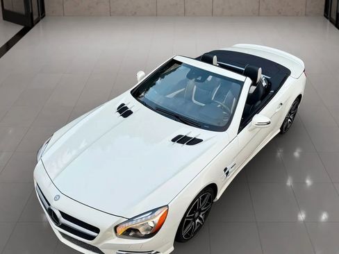 Used 2015 Mercedes-Benz SL 550 image 11