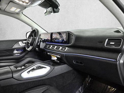 Certified 2026 Mercedes-Benz GLS 450 4MATIC image 25
