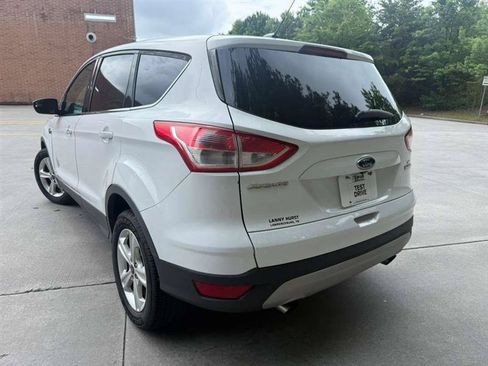 Used 2015 Ford Escape SE FWD image 3