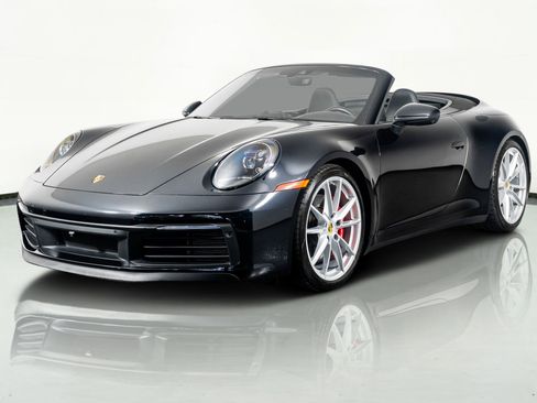 Used 2024 Porsche 911 Carrera S w/ Sport Package image 22