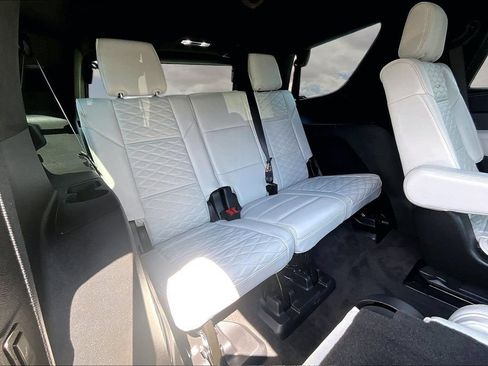 Used 2026 Cadillac Escalade Platinum Sport w/ LPO, Floor Liner Package AWD/4WD image 26
