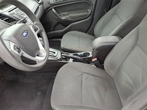 Used 2017 Ford Fiesta SE image 21