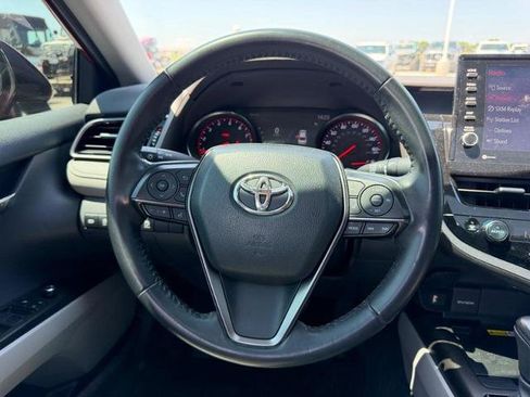 Used 2022 Toyota Camry XSE FWD image 12