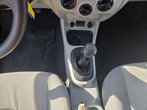Used 2009 Hyundai Accent GS FWD image 18