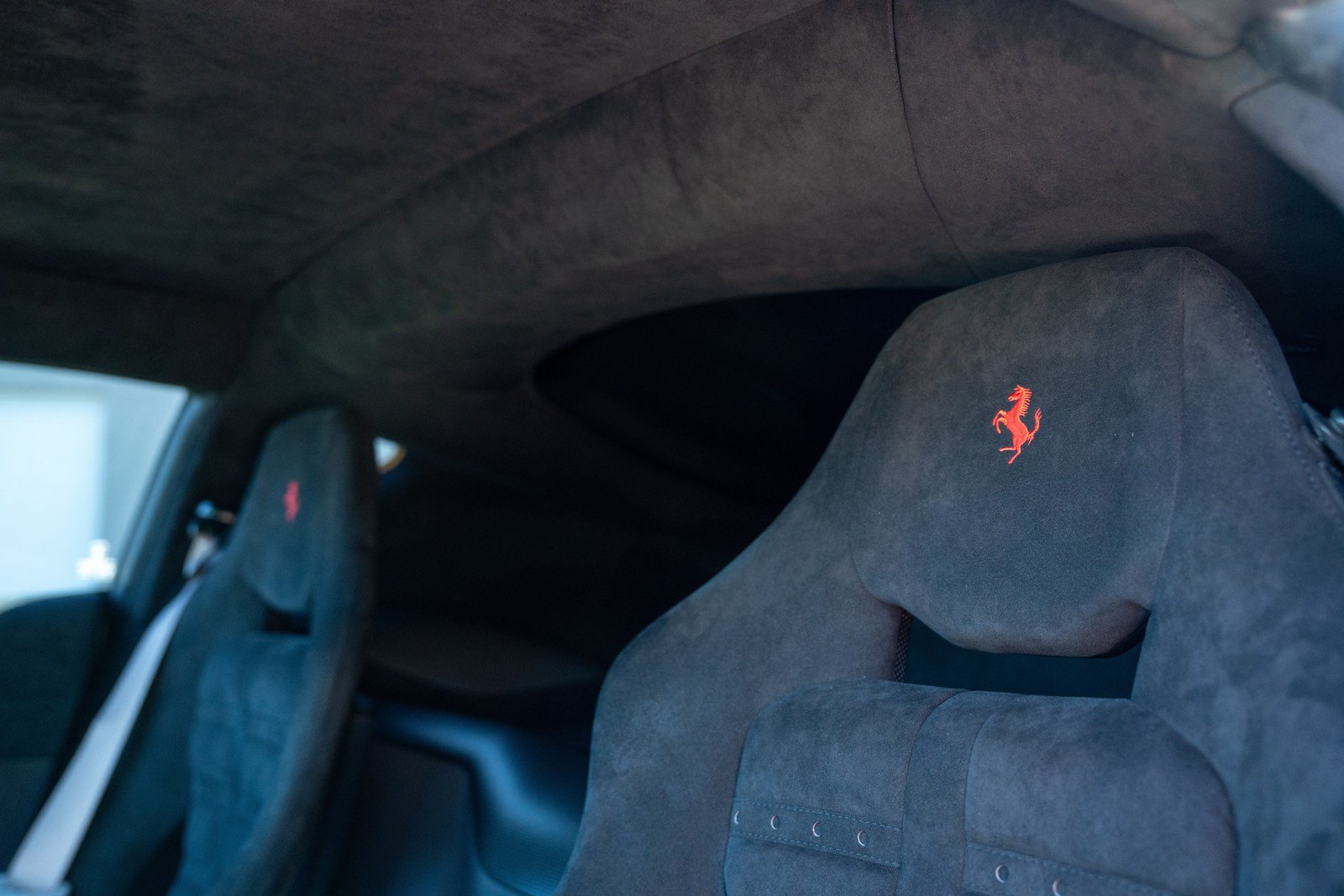 Used 2022 Ferrari 812 Competizione RWD image 50