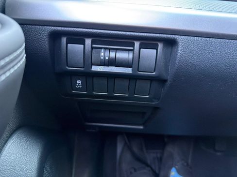 Used 2018 Subaru Outback 2.5i Premium w/ Popular Package #1 AWD/4WD image 32