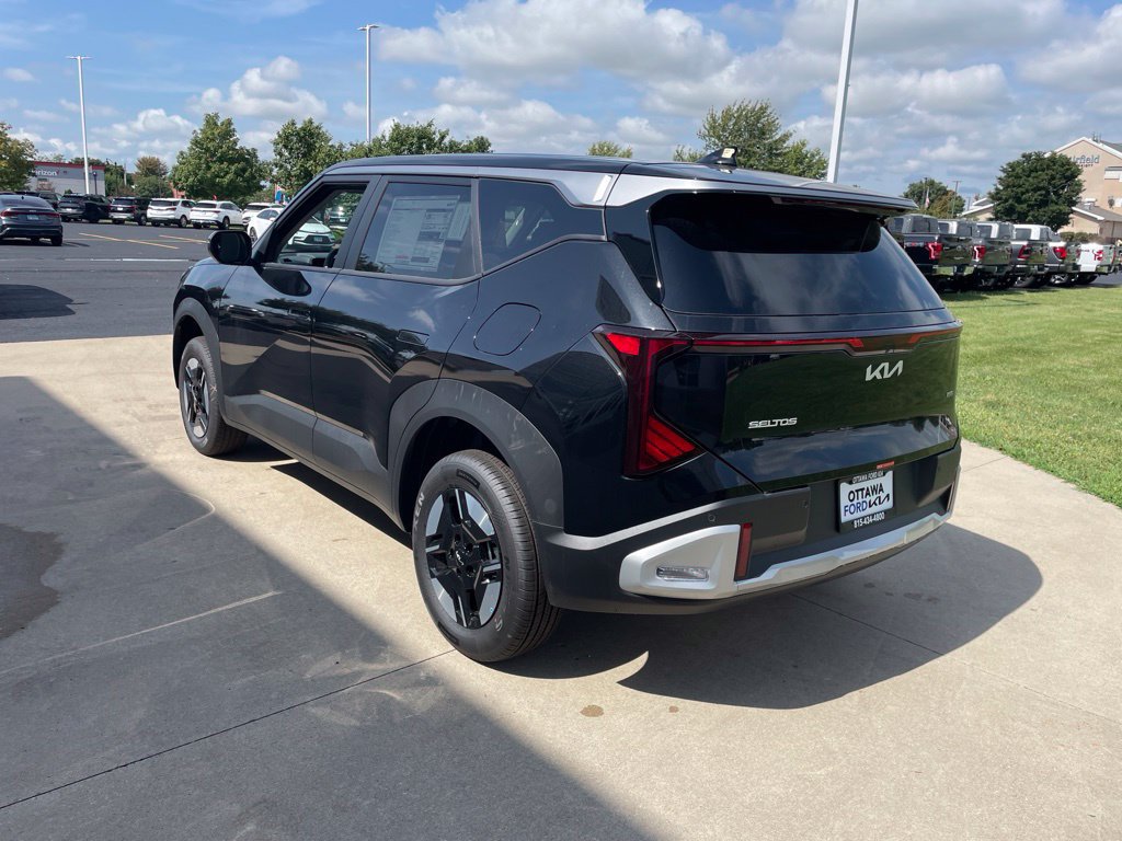New 2027 Kia Seltos LX AWD/4WD image 7