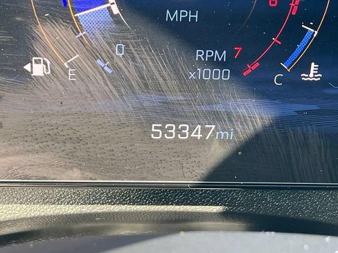 Used 2024 Chevrolet Traverse LS AWD/4WD image 50