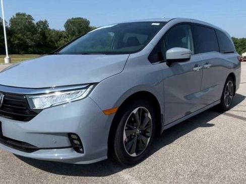 Used 2024 Honda Odyssey Elite image 4