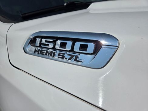 Used 2020 RAM 1500 Laramie AWD/4WD image 5