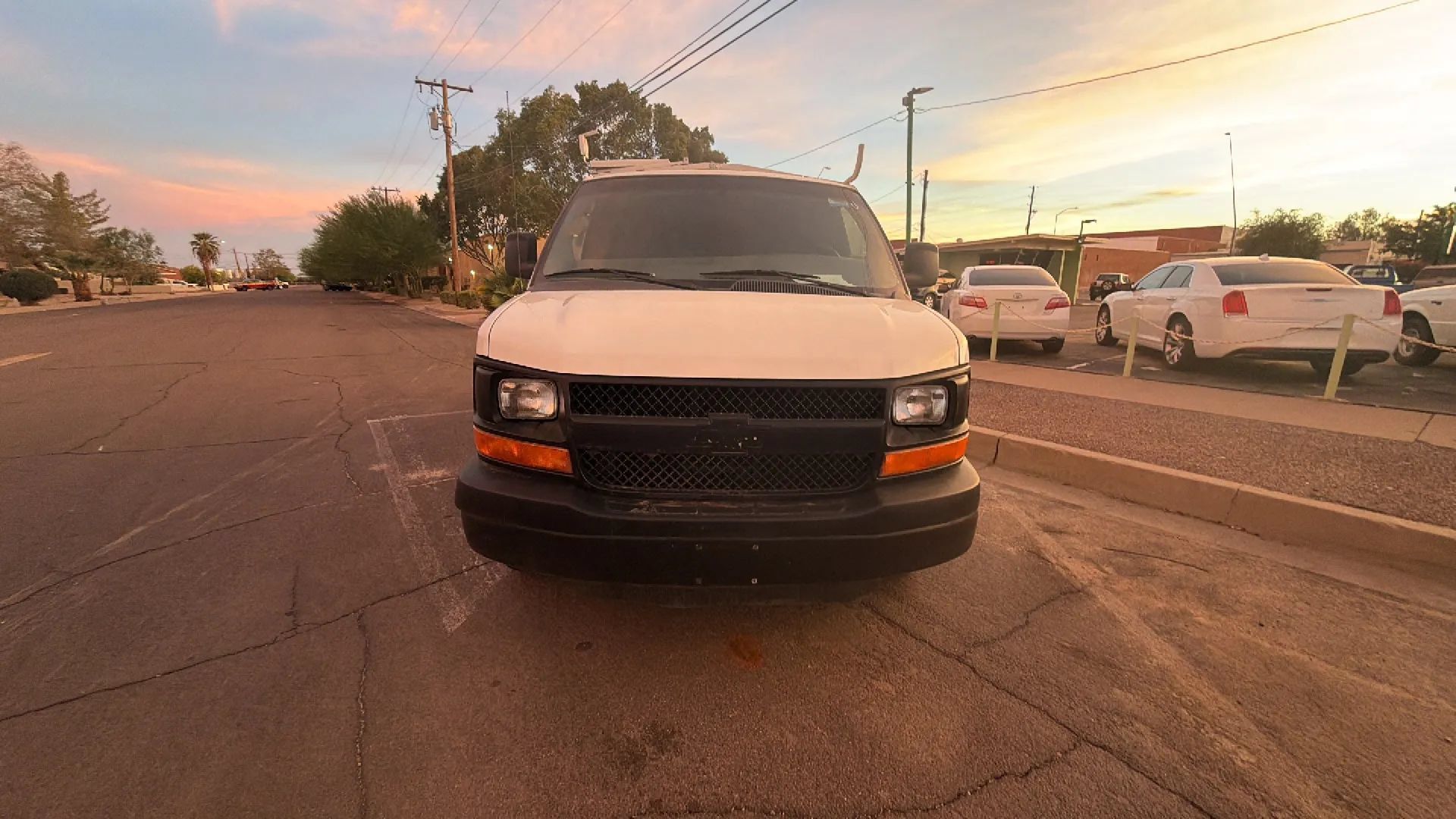 Used 2010 Chevrolet Express 2500 RWD image 22