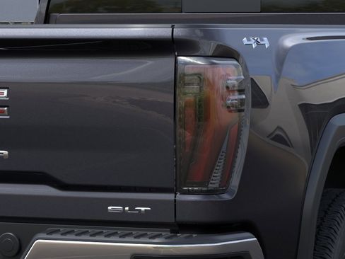 New 2026 GMC Sierra 2500 SLT w/ SLT Premium Package AWD/4WD image 11