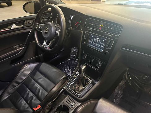 Used 2017 Volkswagen GTI Autobahn image 29