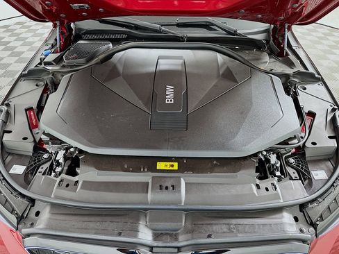 Used 2025 BMW i5 eDrive40i w/ M Sport Package image 31