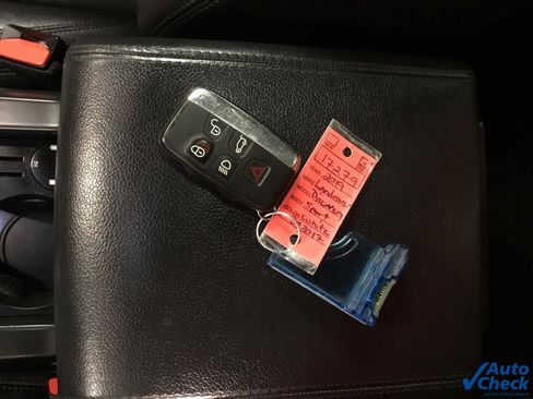 Used 2019 Land Rover Discovery Sport HSE image 54