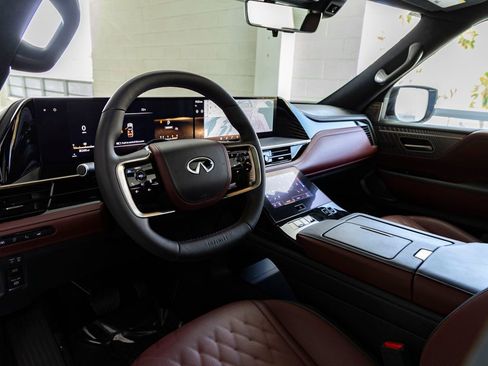 Used 2025 INFINITI QX80 Autograph AWD/4WD image 18