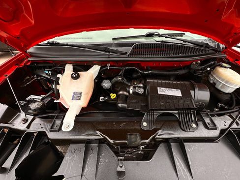 Used 2018 Chevrolet Express 2500 image 12