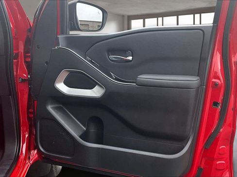 Used 2023 Nissan Frontier SV w/ SV Convenience Package image 27