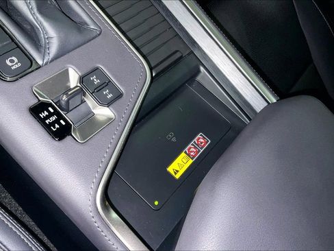 Used 2025 Lexus GX 550 image 33