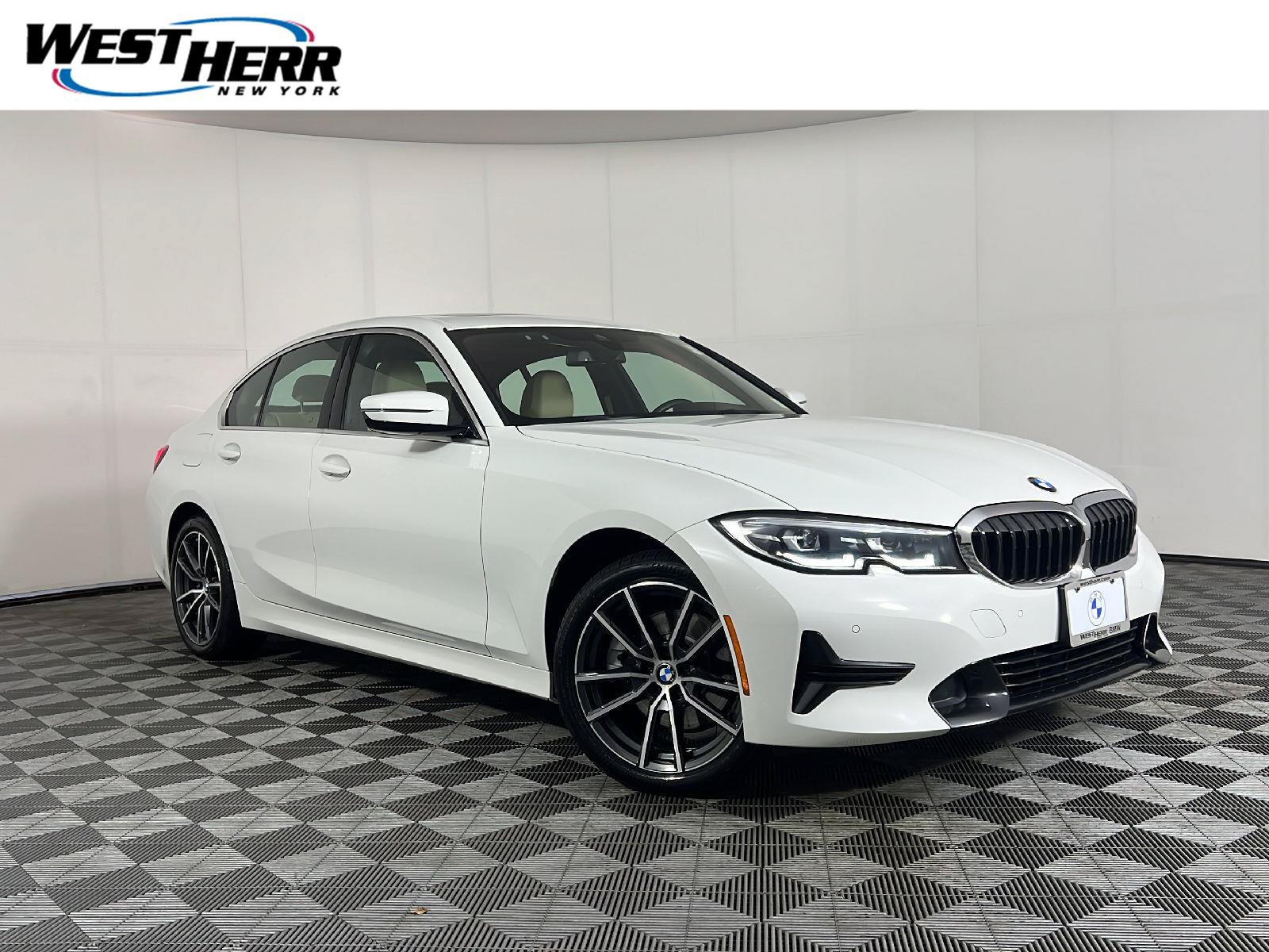 Used 2021 BMW 330i xDrive Sedan w/ Premium Package AWD/4WD image 1