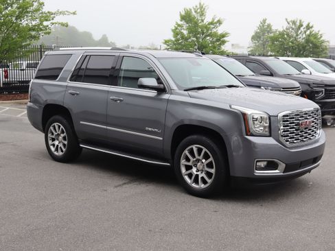 Used 2020 GMC Yukon Denali w/ Open Road Package AWD/4WD image 2