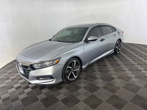 Used 2019 Honda Accord Sport image 5