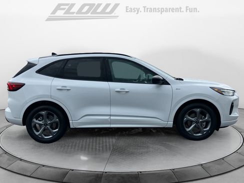 Used 2023 Ford Escape ST-Line w/ Tech Pack #1 FWD image 10