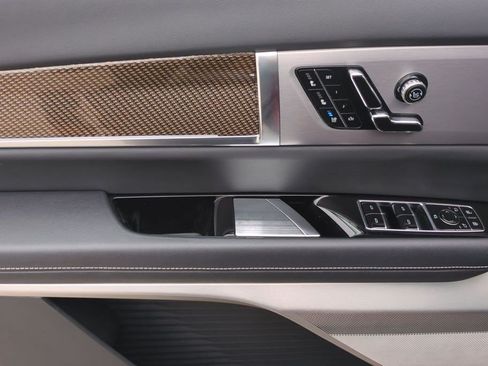 Certified 2026 Cadillac Vistiq Premium Luxury AWD/4WD image 28