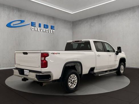 Used 2025 Chevrolet Silverado 2500 LT w/ Convenience Package image 5