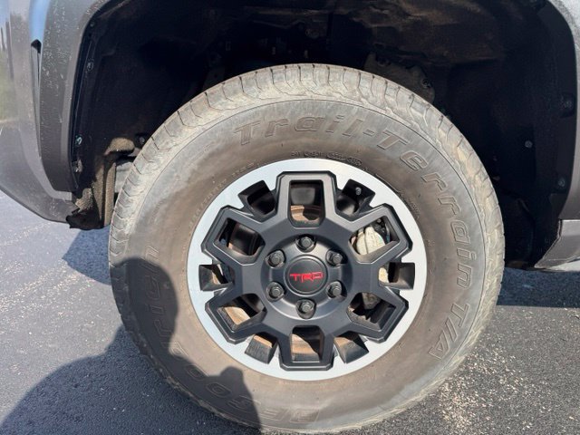 Used 2024 Toyota Tacoma TRD Off-Road AWD/4WD image 12
