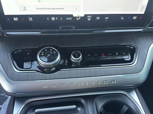 New 2025 Ford Expedition Platinum w/ Platinum Ultimate Package image 14